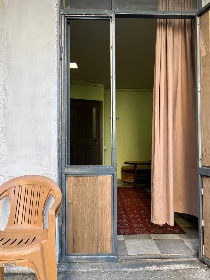 Vahe'S Family Guest House Front Erevan Exterior foto