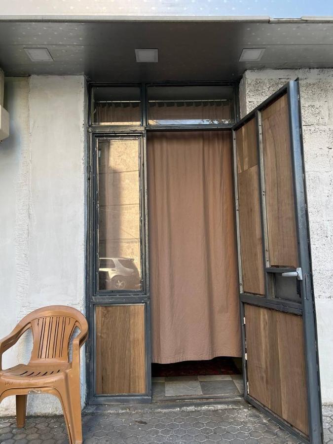 Vahe'S Family Guest House Front Erevan Exterior foto